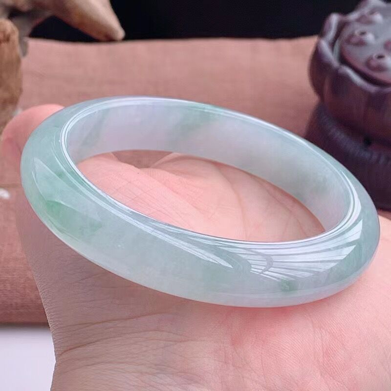 Bracelet en jadéite de couleur - Lighting & Home Decor Studio Photos avis et prix