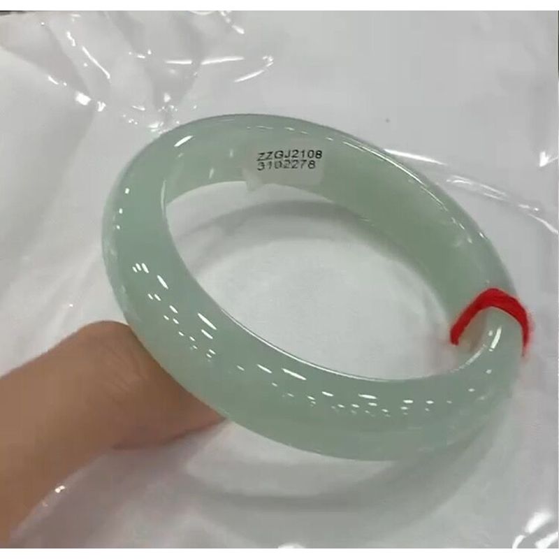 Bracelet en jade de couleur un - Lighting & Home Decor Studio Photos avis et prix